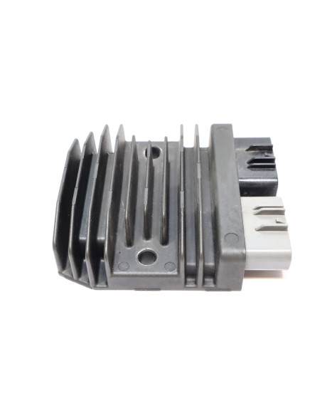 Yamaha MT-07, voltregulator