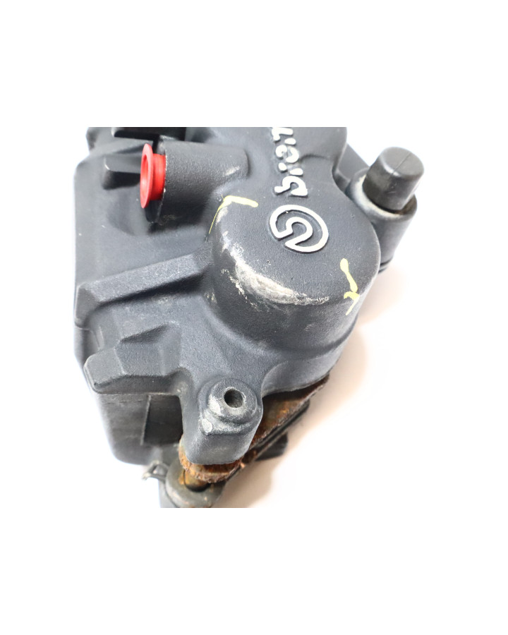 BMW F700GS, bromsok höger fram