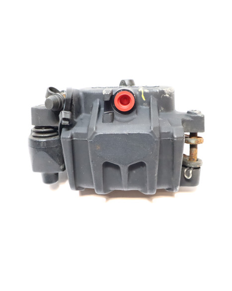 BMW F700GS, bromsok höger fram