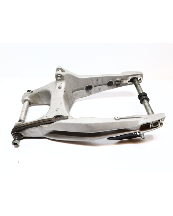 Aprilia Dorsoduro 750, sving