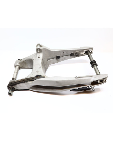 Aprilia Dorsoduro 750, sving