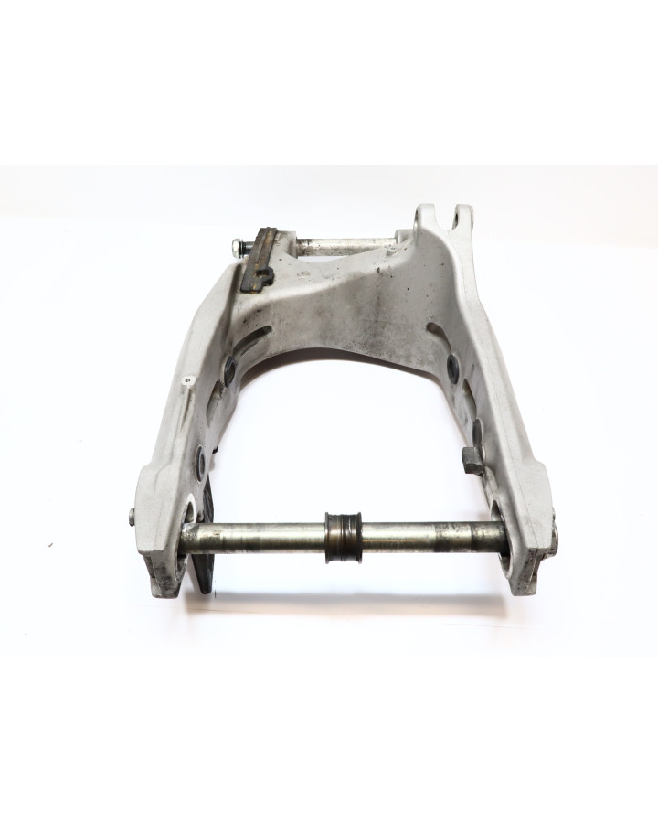 Aprilia Dorsoduro 750, sving