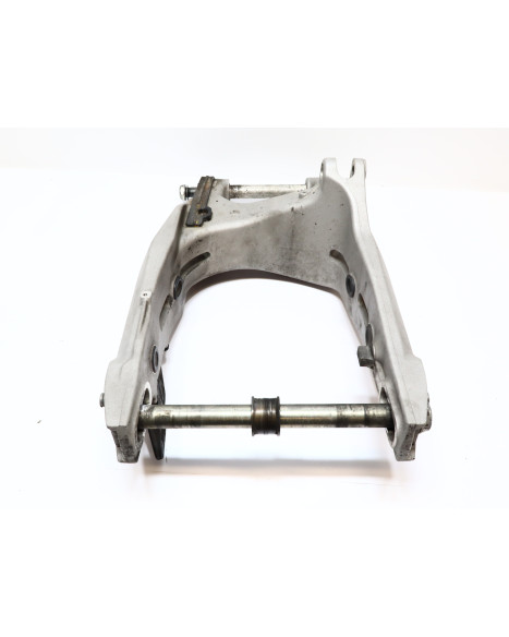 Aprilia Dorsoduro 750, sving