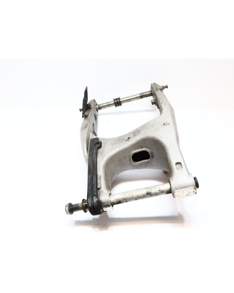 Aprilia Dorsoduro 750, sving