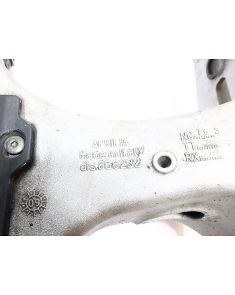 Aprilia Dorsoduro 750, sving