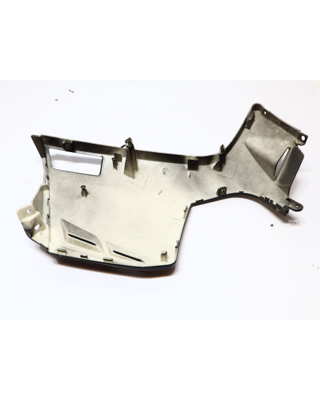 Drax Rough, nedre sidokåpa fram vänster