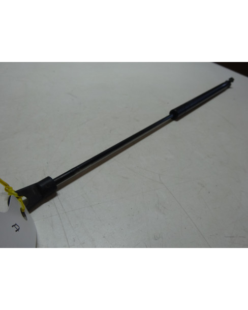 Suzuki AN400 Burgman, gasdämpare 2