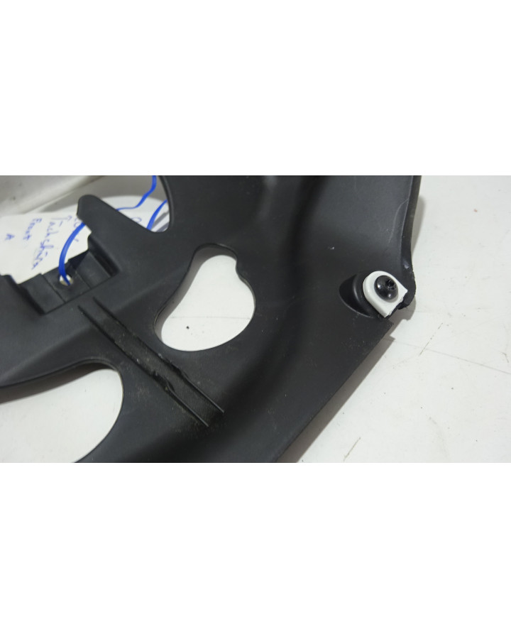 Peugeot Kisbee, innerskärm fram