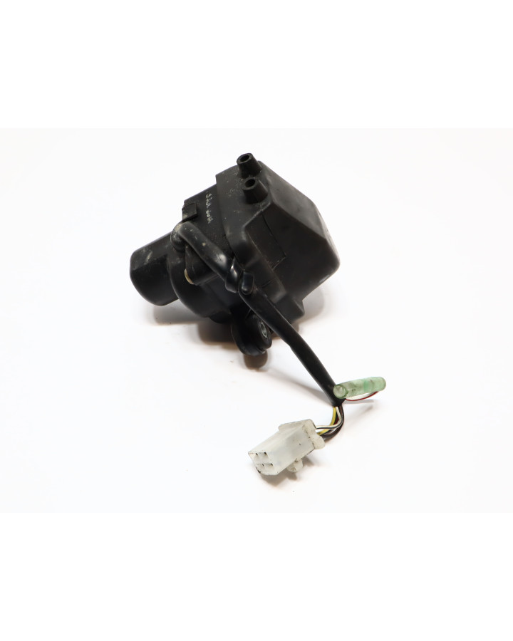 Derbi GPR 125, avgasservo