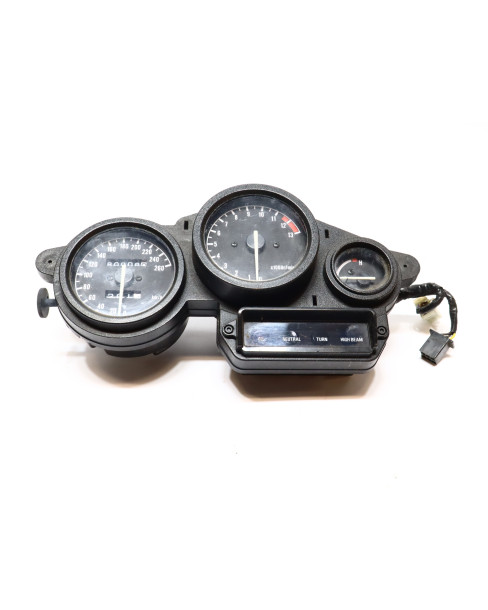 Yamaha FZR 600, hastighetsmätare