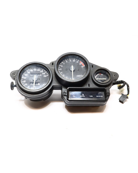 Yamaha FZR 600, hastighetsmätare