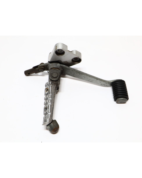 Yamaha FZR 600, fotpinne höger komplett