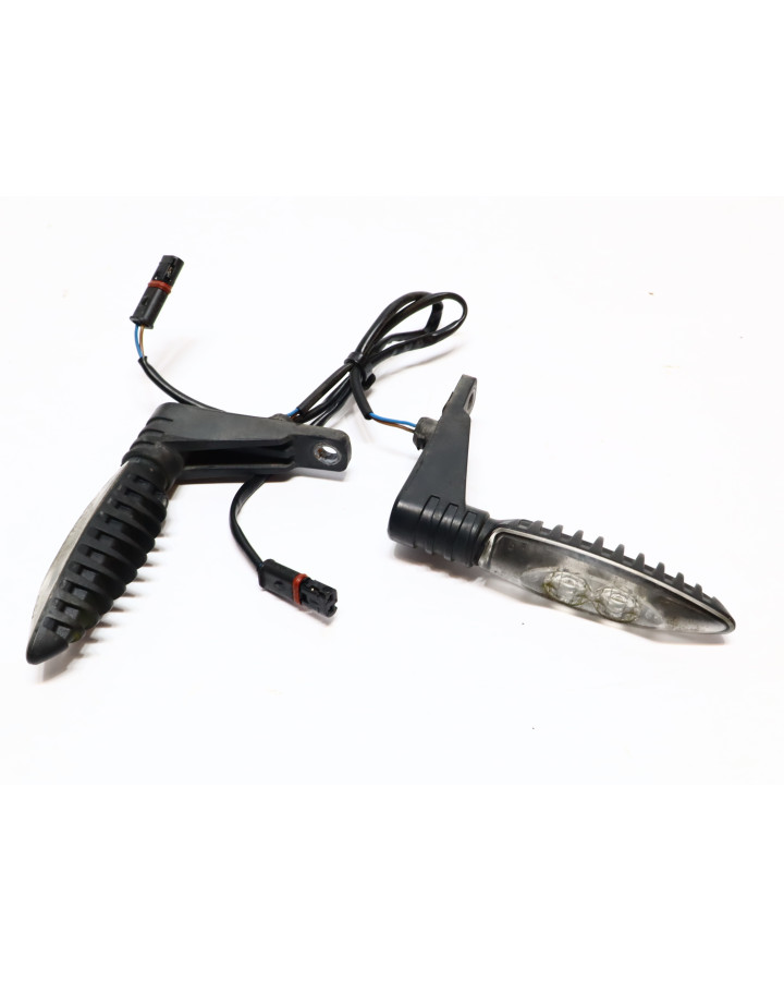 BMW F700GS, blinkers bak (par)