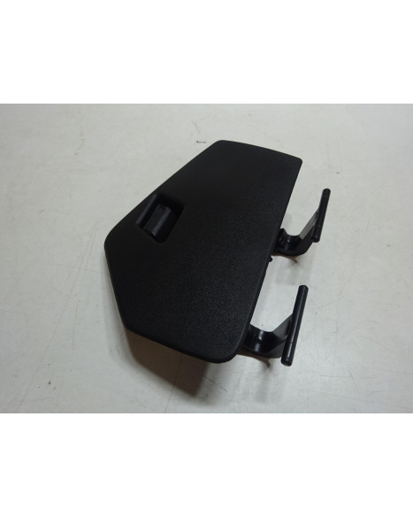 Sym Jet 14, lucka i knäkåpa