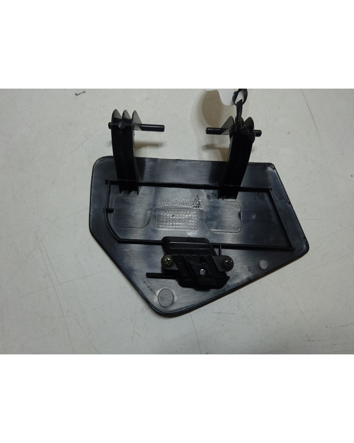 Sym Jet 14, lucka i knäkåpa