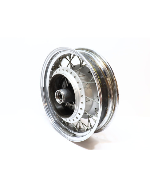 Honda VT750 Shadow, bakfälg 2