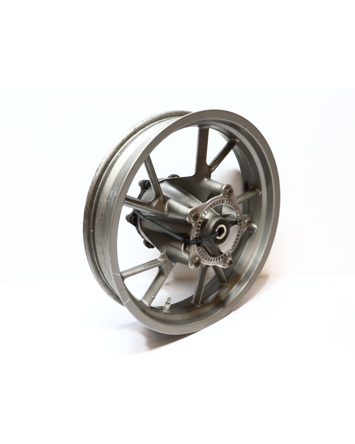 BMW F700GS, bakfälg