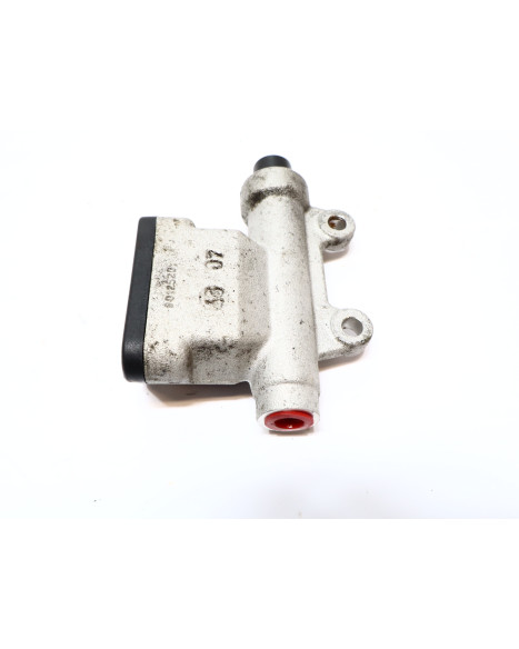 Motorhispania Ryz, bromscylinder bak