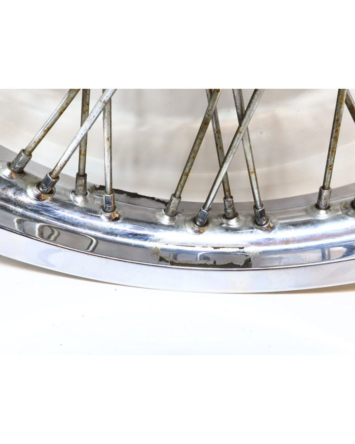 Suzuki VS 1400 Intruder, framfälg