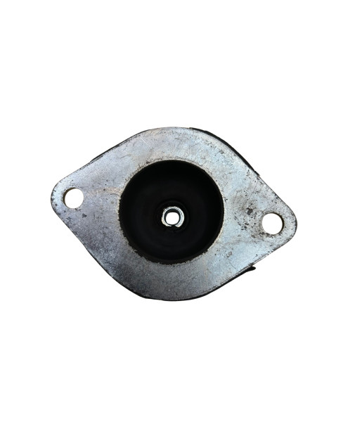 Mitsubishi L2E, bakre motorfäste 2