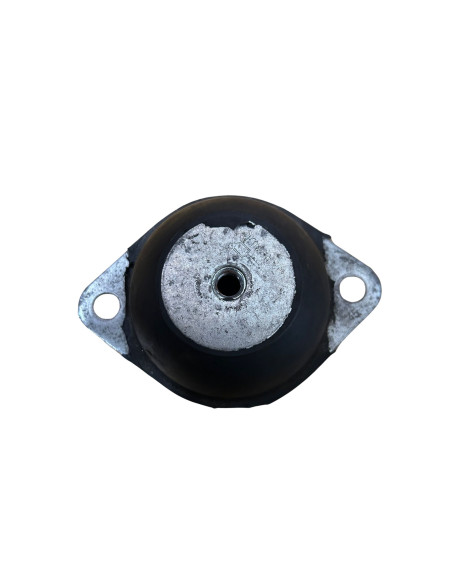 Mitsubishi L2E, bakre motorfäste