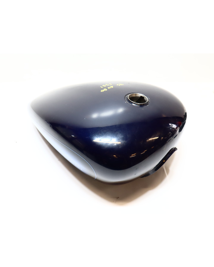 Suzuki VS 1400 Intruder, bränsletank