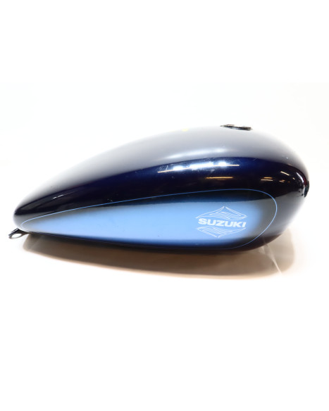Suzuki VS 1400 Intruder, bränsletank