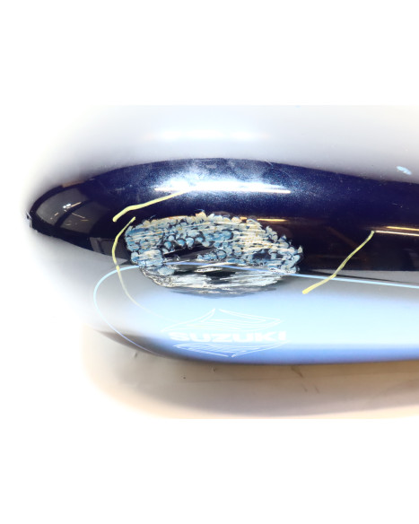 Suzuki VS 1400 Intruder, bränsletank