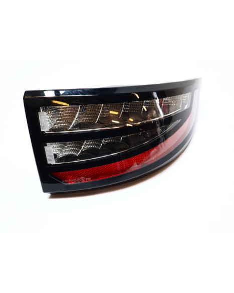 Aixam S10, baklykta höger