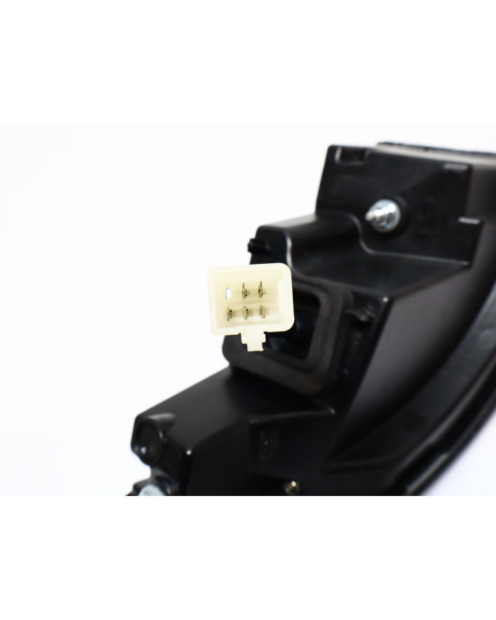 Aixam S10, baklykta höger