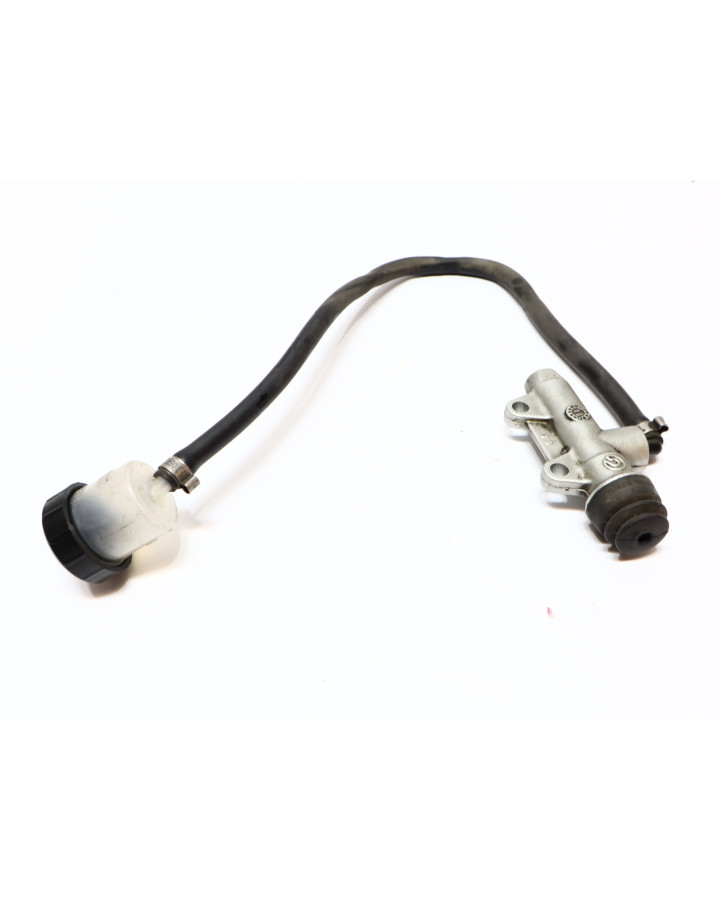 BMW F700GS, bromscylinder bak