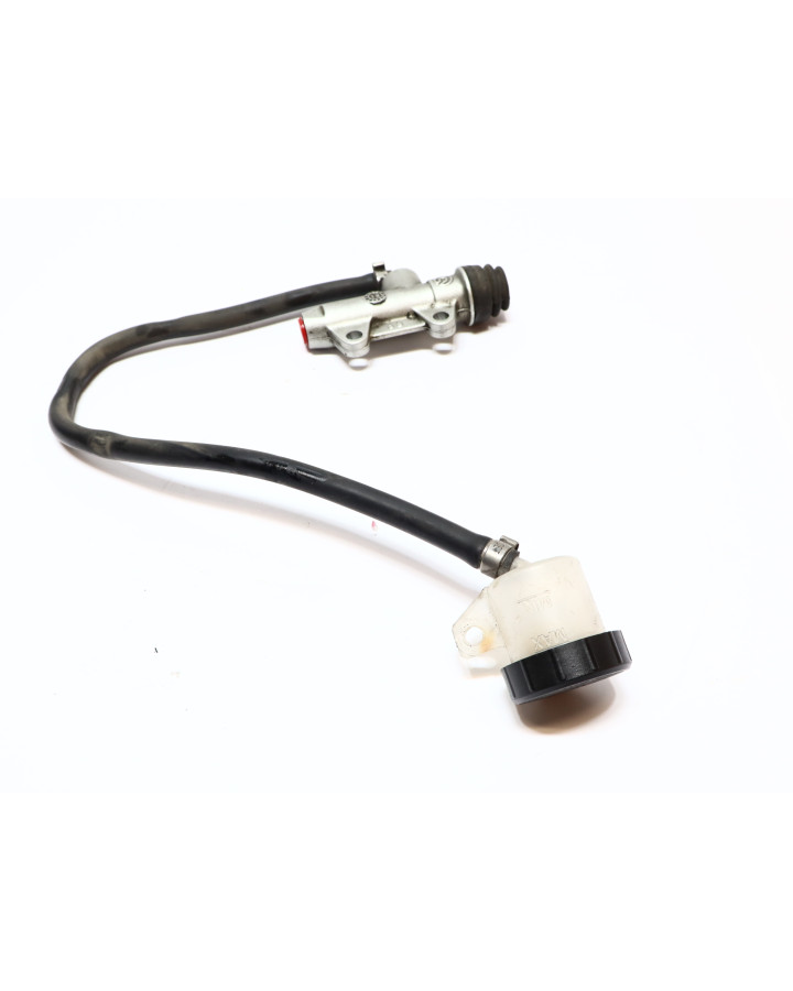 BMW F700GS, bromscylinder bak