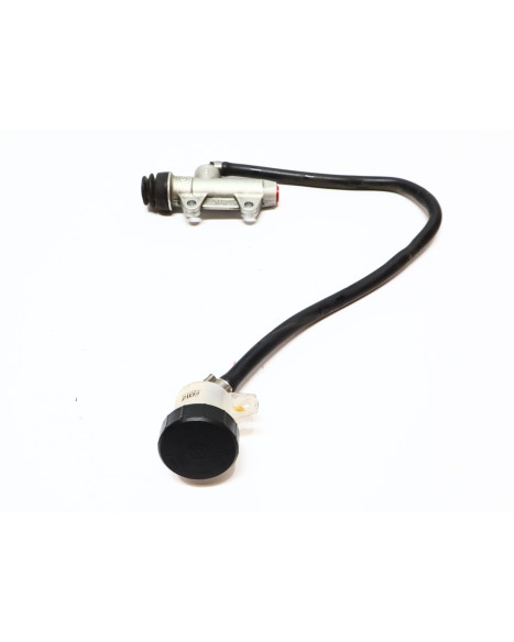 BMW F700GS, bromscylinder bak