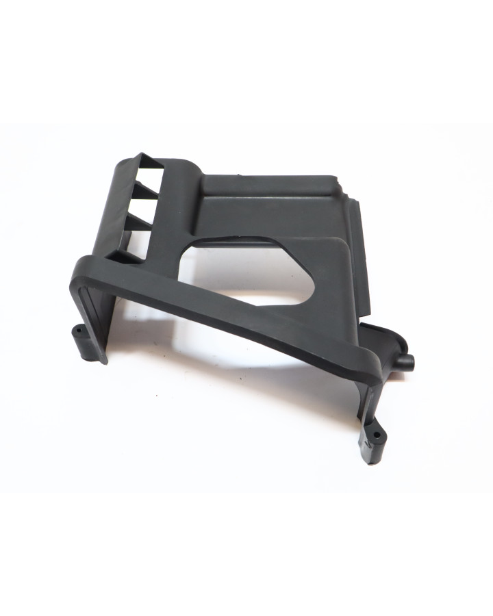 Piaggio, främre kylarkåpa