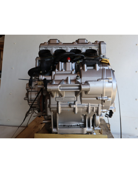 Yamaha YZF-R1S, motor (repobjekt)
