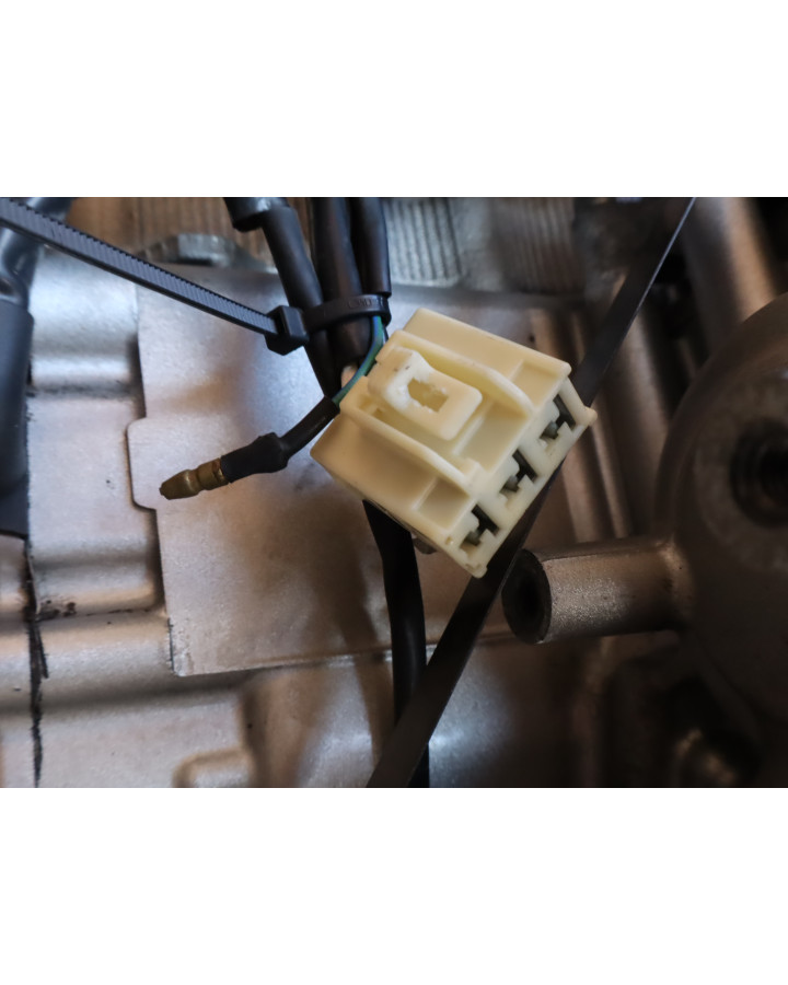 Yamaha YZF-R1S, motor (repobjekt)