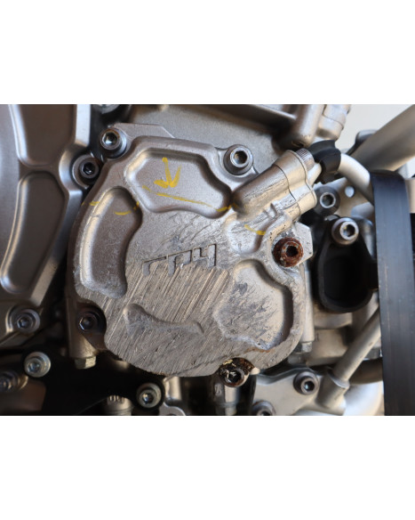 Yamaha YZF-R1S, motor (repobjekt)