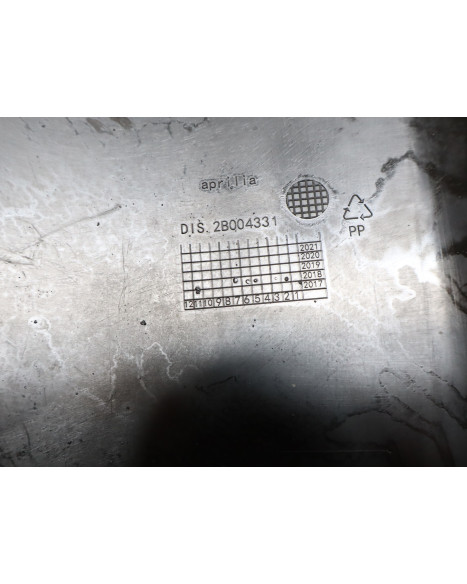 Derbi Senda, bakskärm