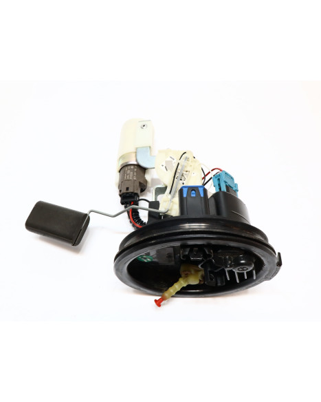 BMW F800ST, bränslepump