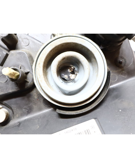 Ligier JS50/IXO, framlykta höger