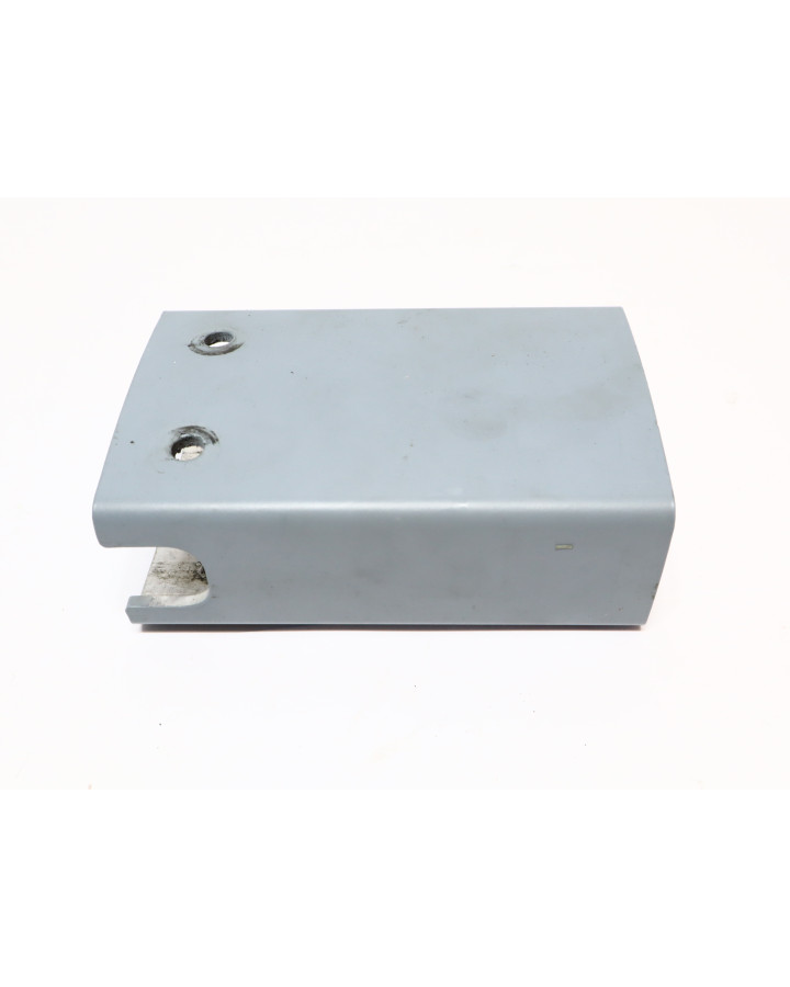 Cake Ösa, främre fäste