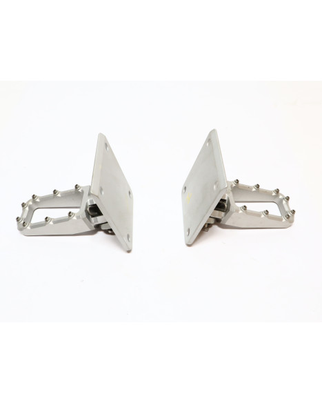 Cake Ösa, passagerarfotpinne komplett (par)