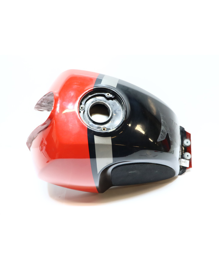 Royal Enfield Himalayan 410, bränsletank