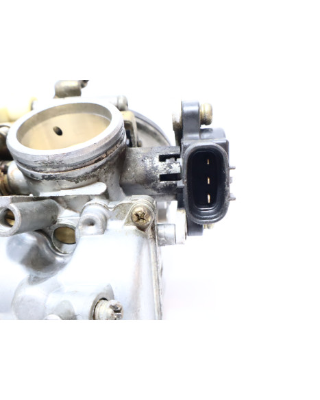 Yamaha XJ900S Diversion, förgasarbrygga