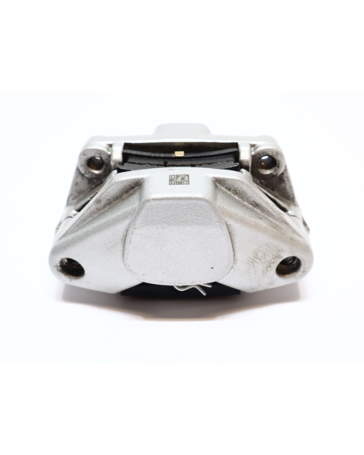 Drax Storm, bromsok bak