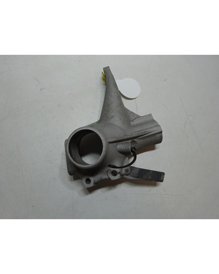 Aixam S8/S9, spindelhus höger