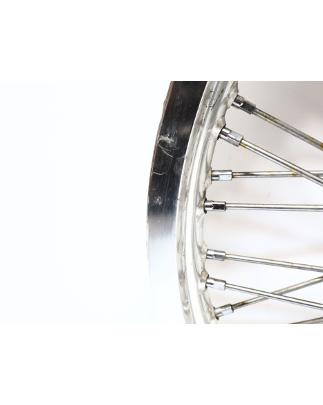 Suzuki VS 800 Intruder, framfälg