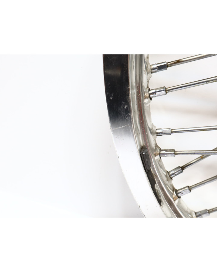 Suzuki VS 800 Intruder, framfälg