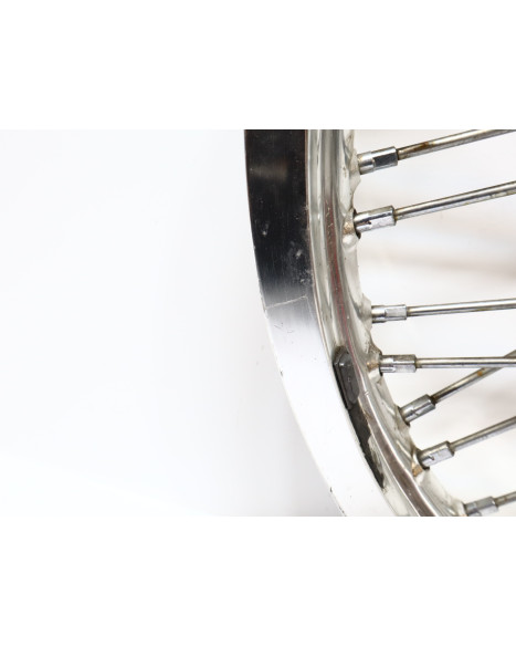 Suzuki VS 800 Intruder, framfälg