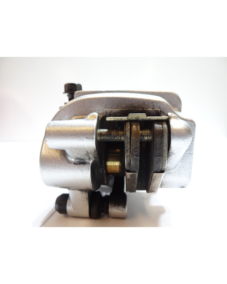 Harley-Davidson Sportster 883, bromsok fram